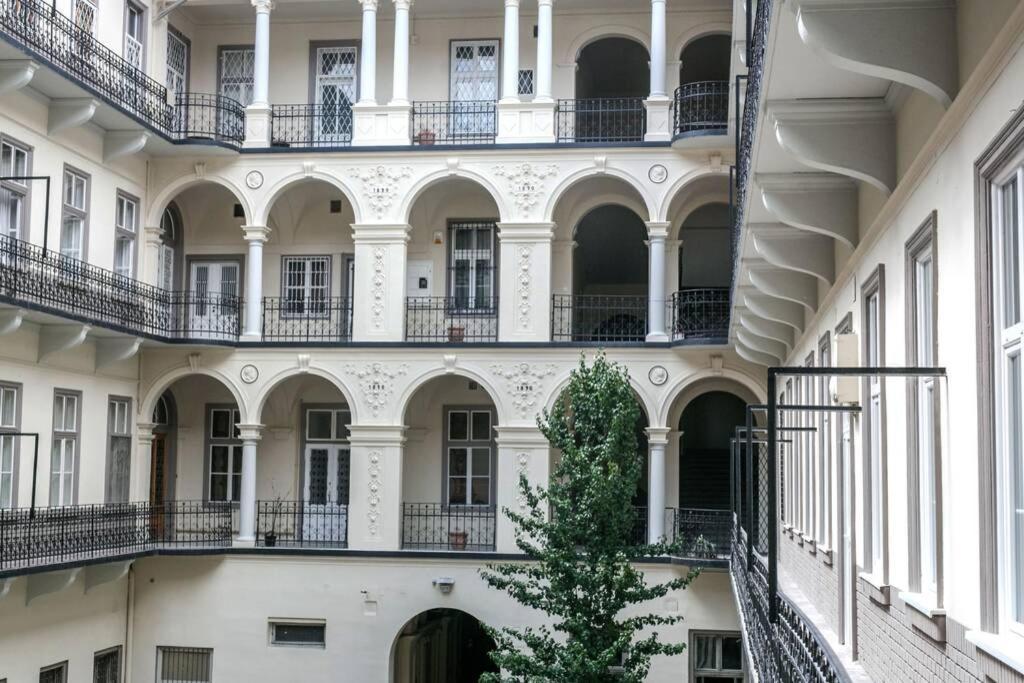 Your Gorgeous And Spacious Dream Home Free Parking Budapest Exterior foto
